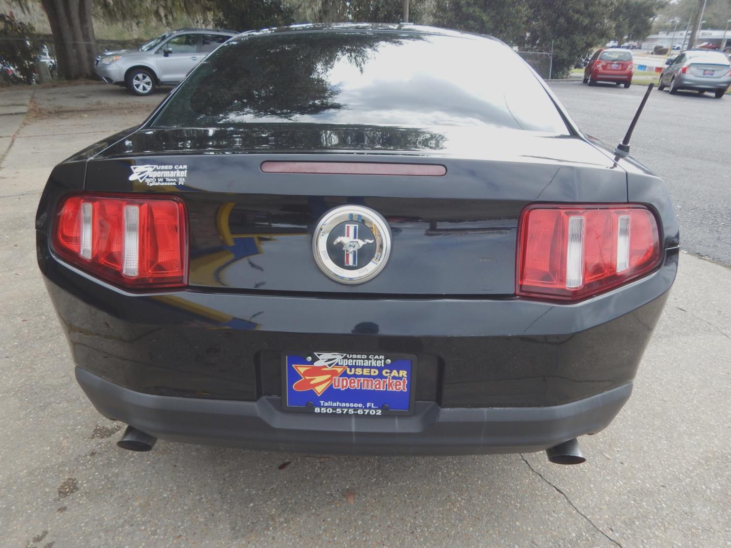 2011 Black /Charcoal Ford Mustang base (1ZVBP8AM5B5) with an 3.7L 6 Cyl. engine, Automatic transmission, located at 3120 W Tennessee St, Tallahassee, FL, 32304-1002, (850) 575-6702, 30.458841, -84.349648 - Photo#3